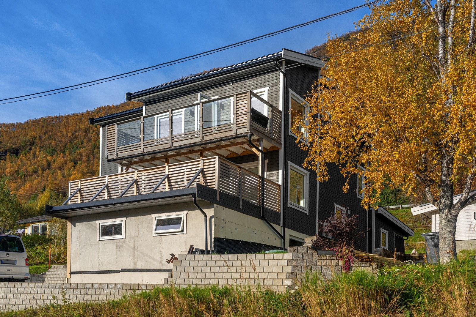 Velkommen til Hundbergvegen 92 - Presentert av Sne Eiendomsmegling v/Tom Espen Stormo!