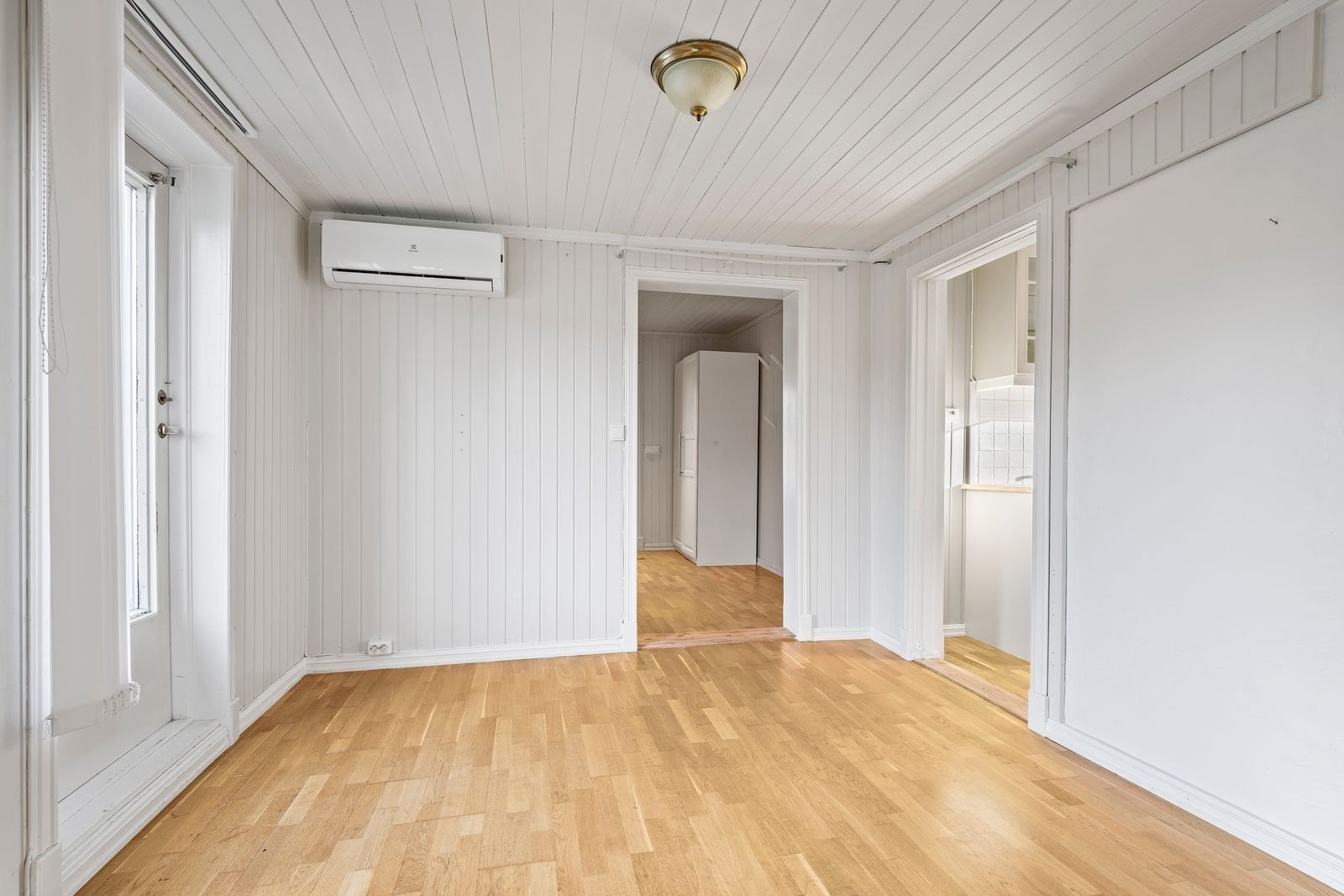 Boligen har en praktisk romløsning og har gode møbleringsmuligheter Galleribilde