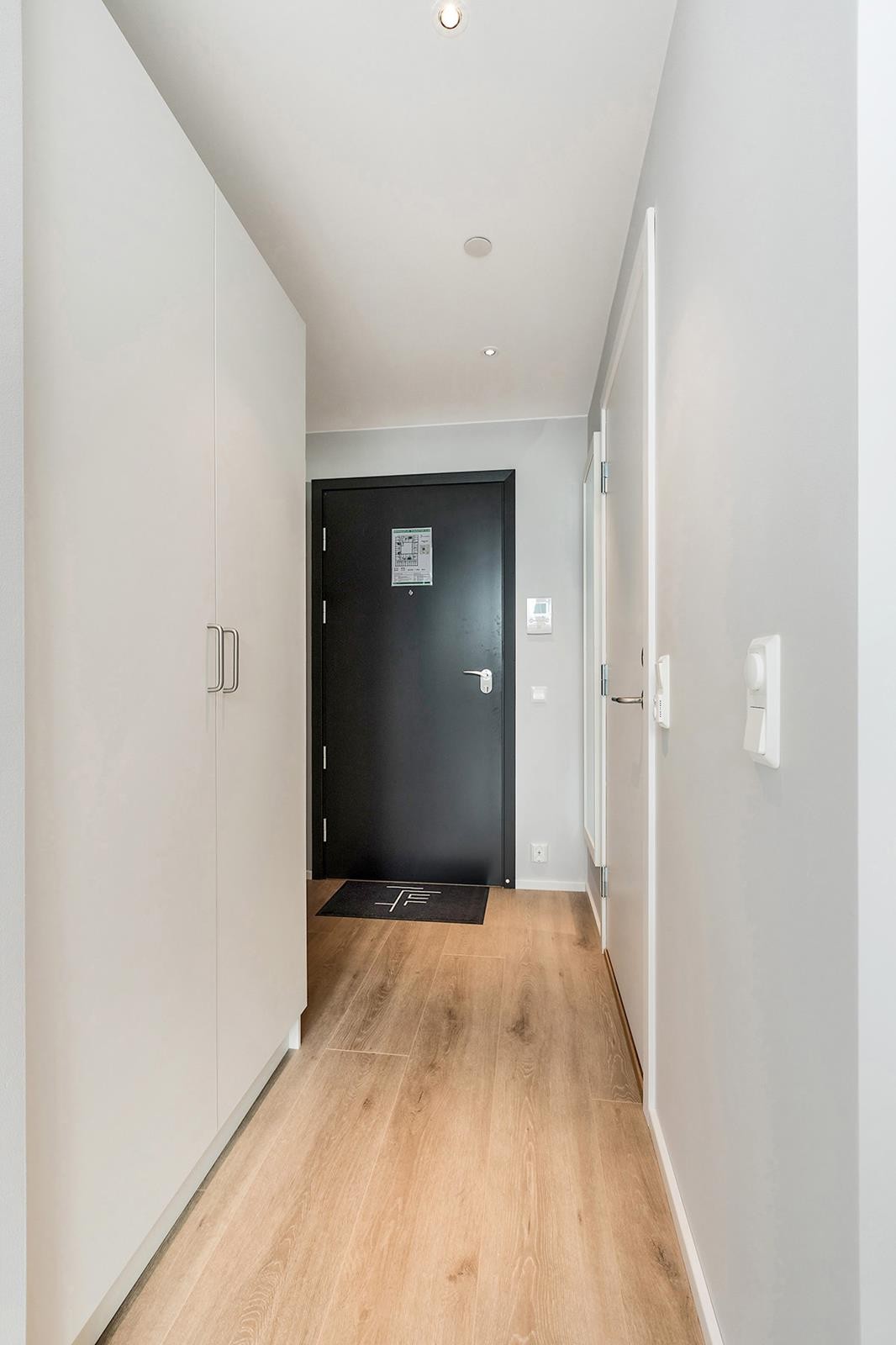 Calling system med display. Klesskap medfølger leiligheten Galleribilde