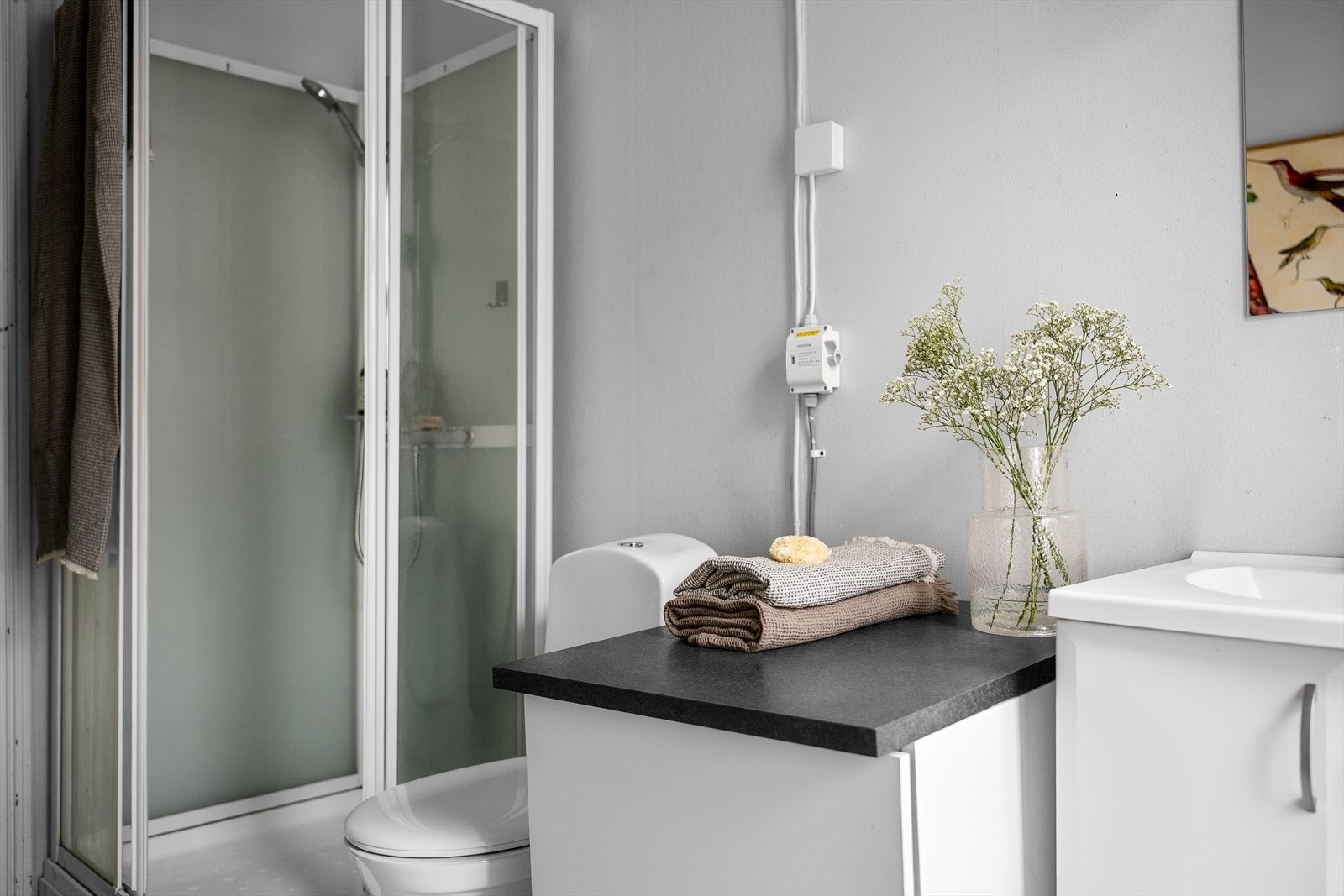 Det er opplegg til vaskemaskin på badet. Galleribilde