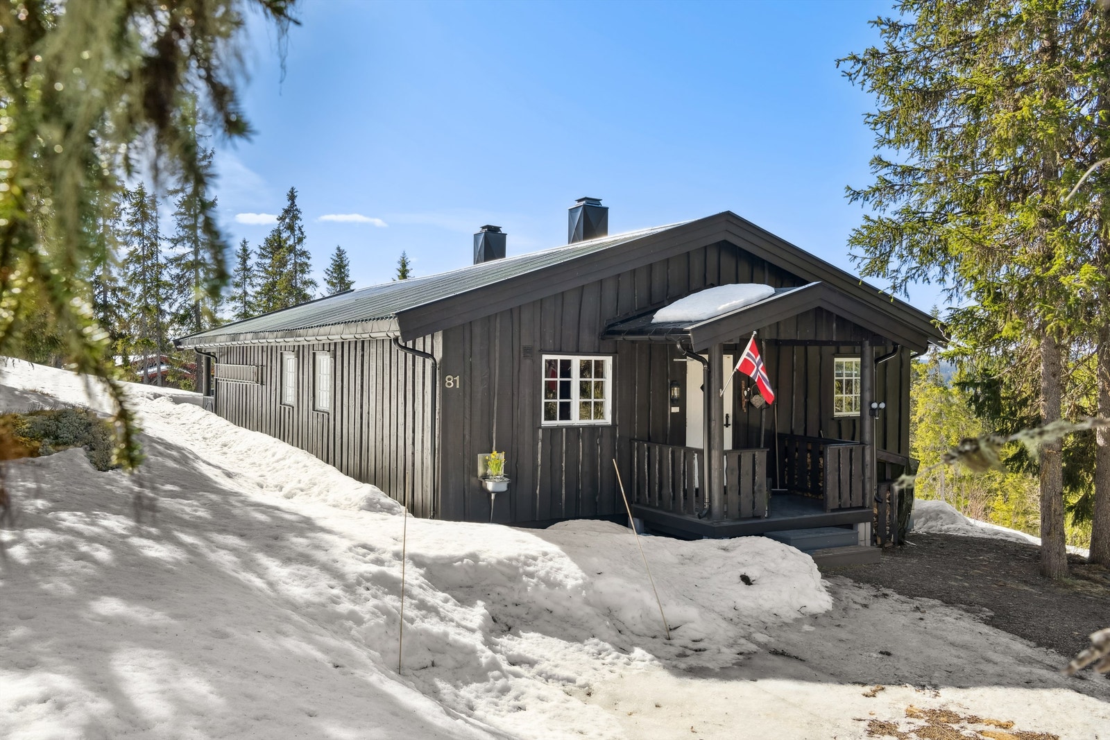 Inngangsparti mot nord er tilbygget i ca. 2014 Galleribilde