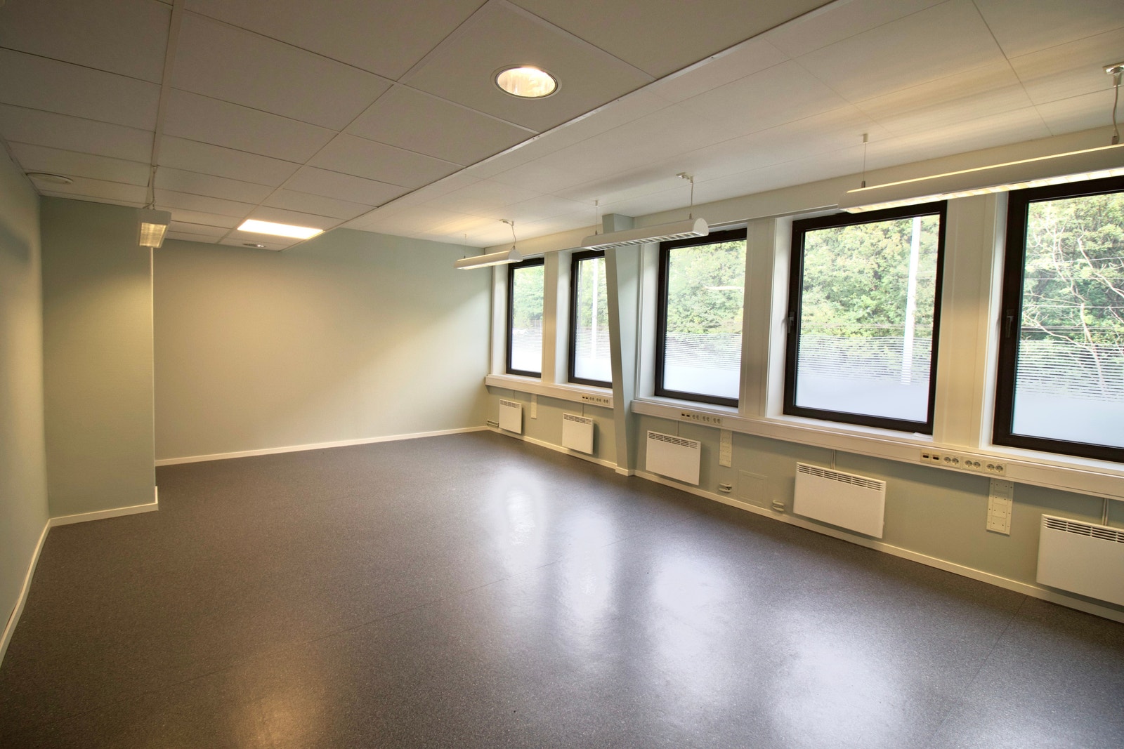 Godt lysinnskipp Galleribilde