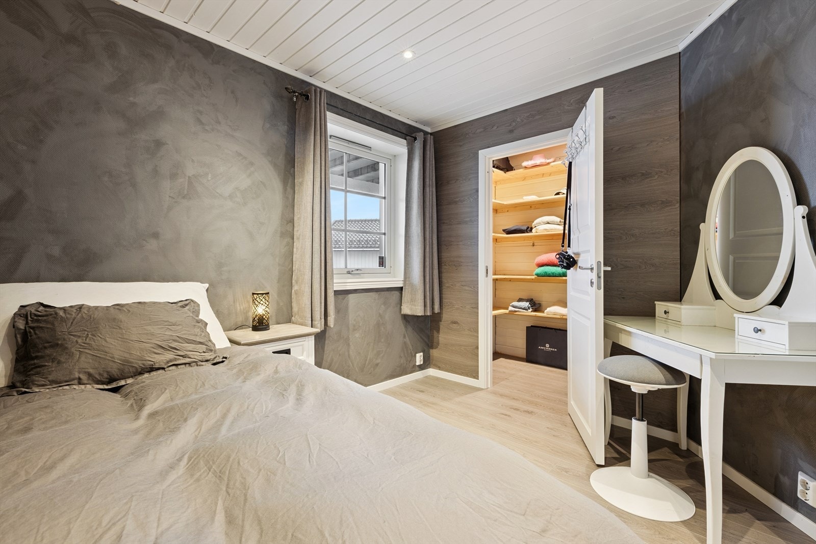 Soverom nr. 4 Galleribilde