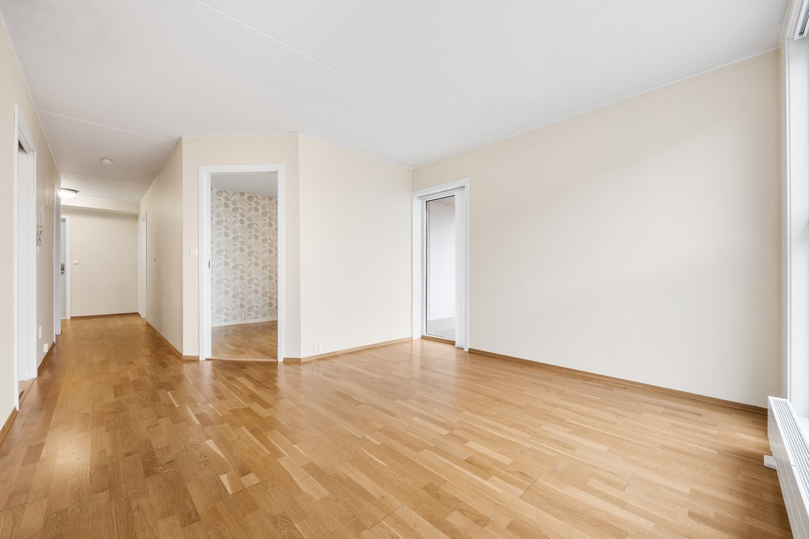 Rommet har en åpen og fleksibel utforming med god plass til møblering. Galleribilde