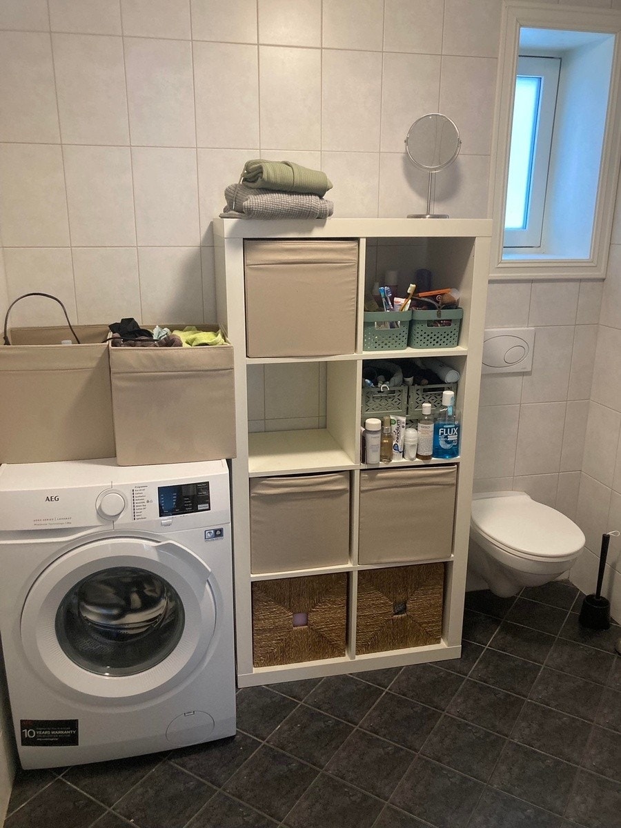 Vaskemaskin og oppbevaring Galleribilde