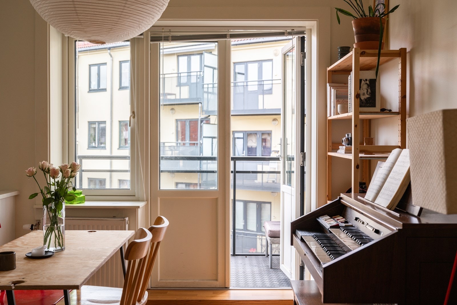 Fra stuen er det utgang til en flott balkong Galleribilde