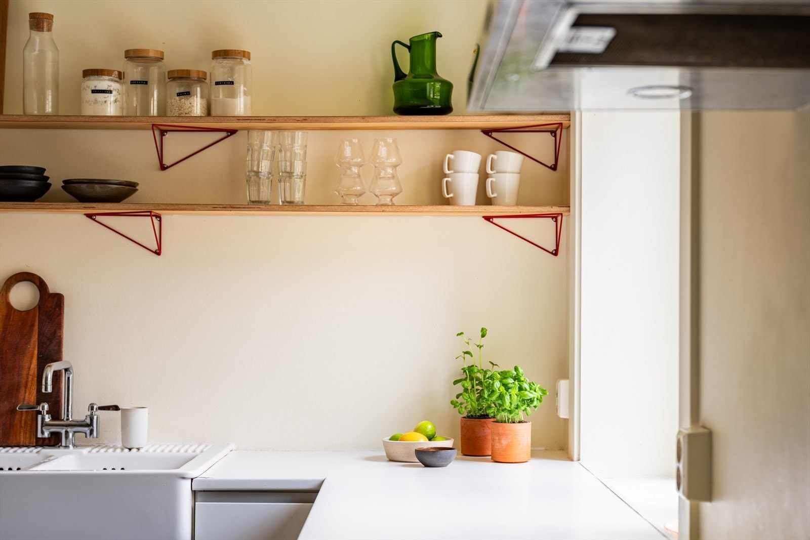 En helhetlig og funksjonell kjøkkenløsning som gjør matlagingen til en glede Galleribilde