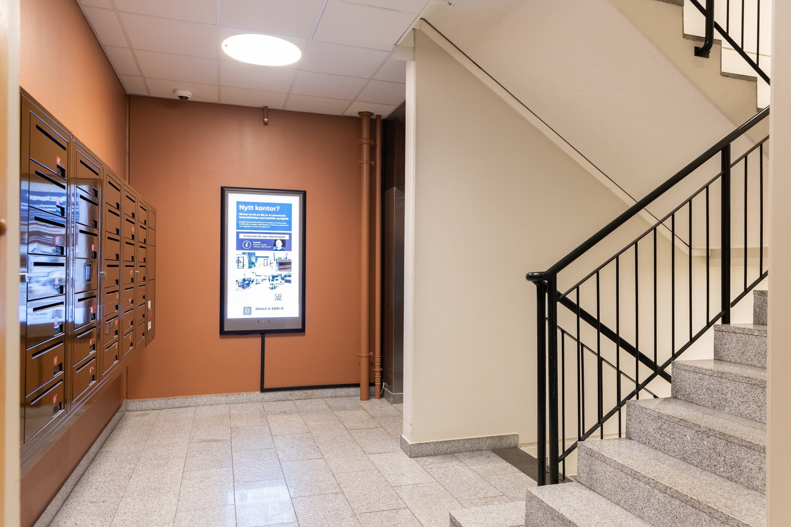 Heis i bygget gir enkel adkomst til alle etasjer. Galleribilde