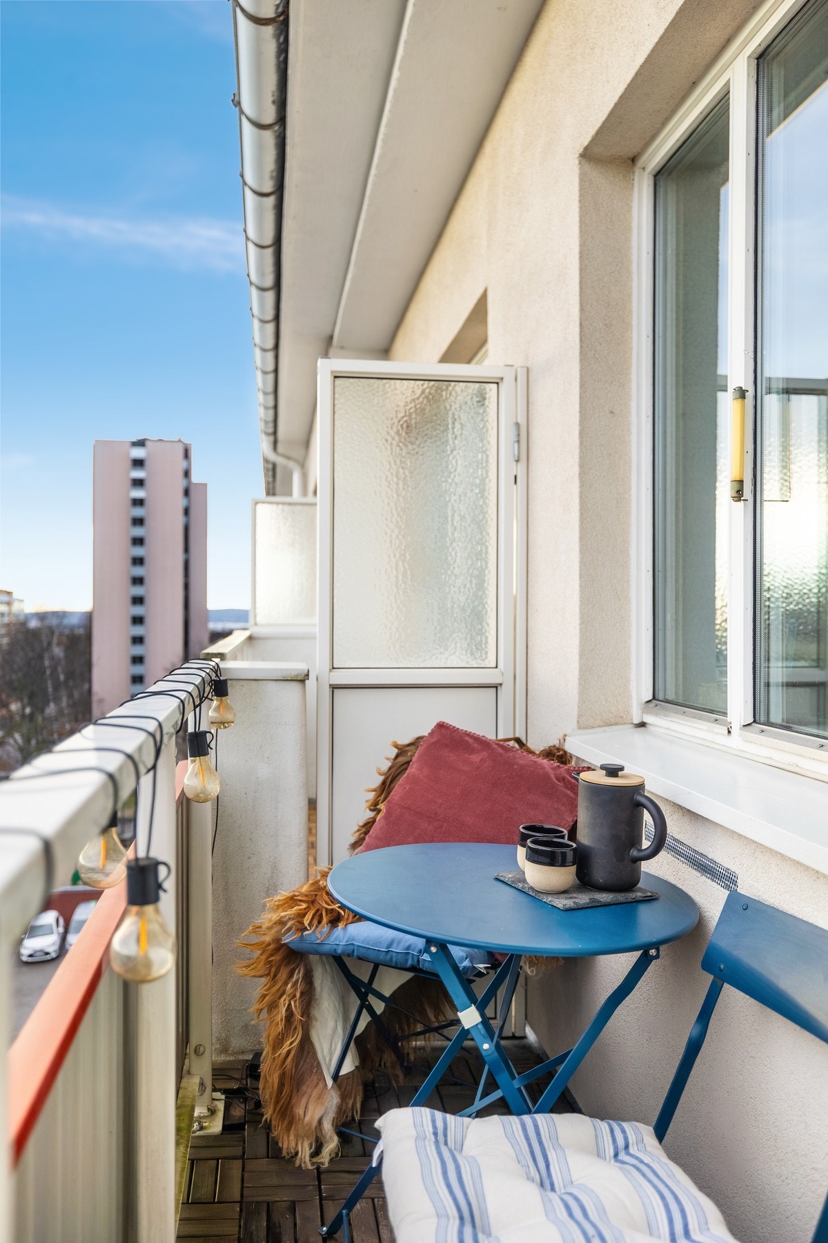 Her er det mange timer med sol, frem til kl. 15:00 på sommeren. Galleribilde