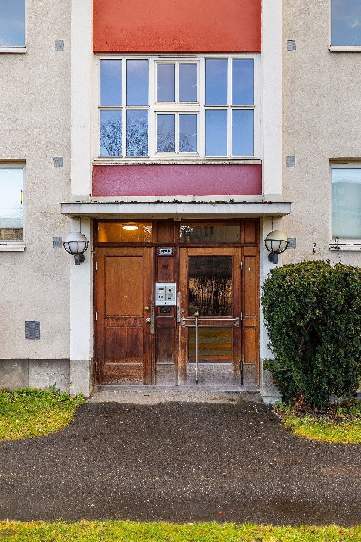 Inngangsparti. Galleribilde