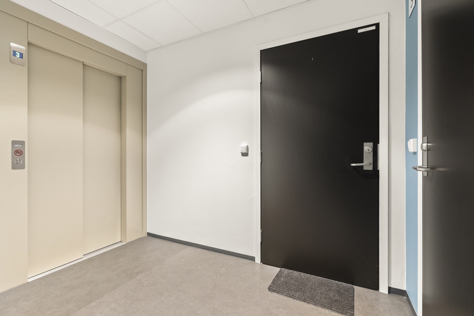 Heis fra garasjekjeller til alle plan Galleribilde