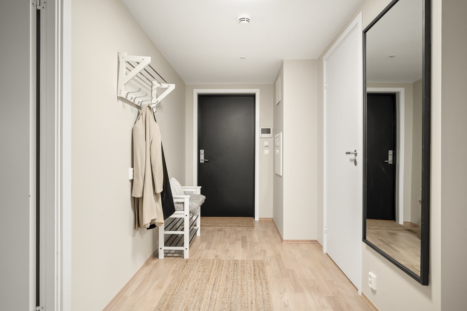 Entre / garderobegang Galleribilde