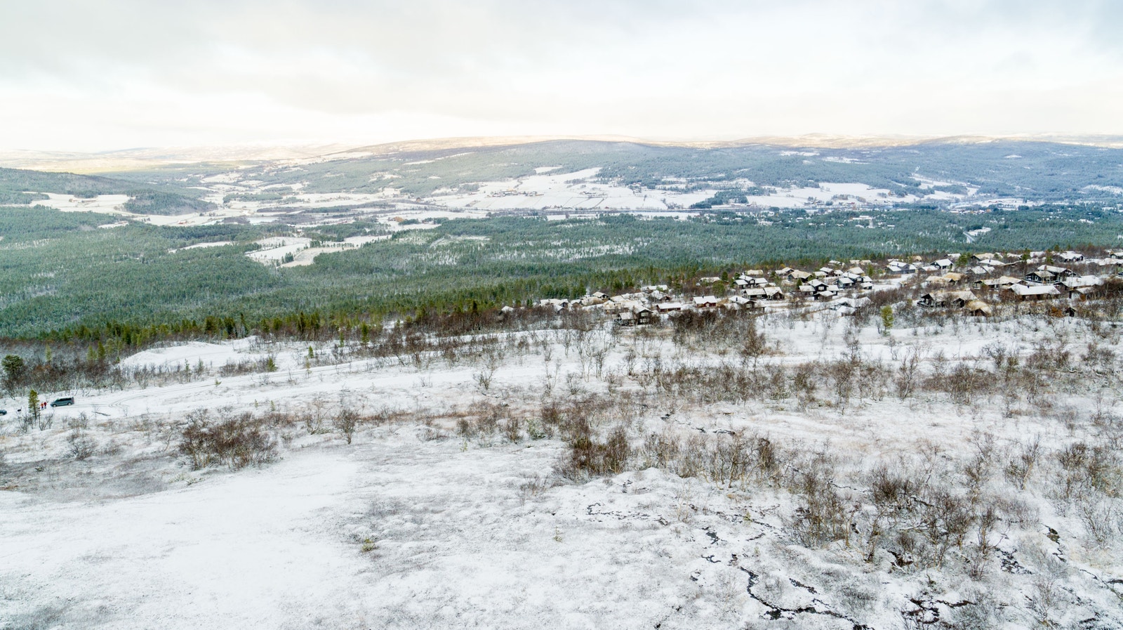 Man ser innover mot Røros. Galleribilde