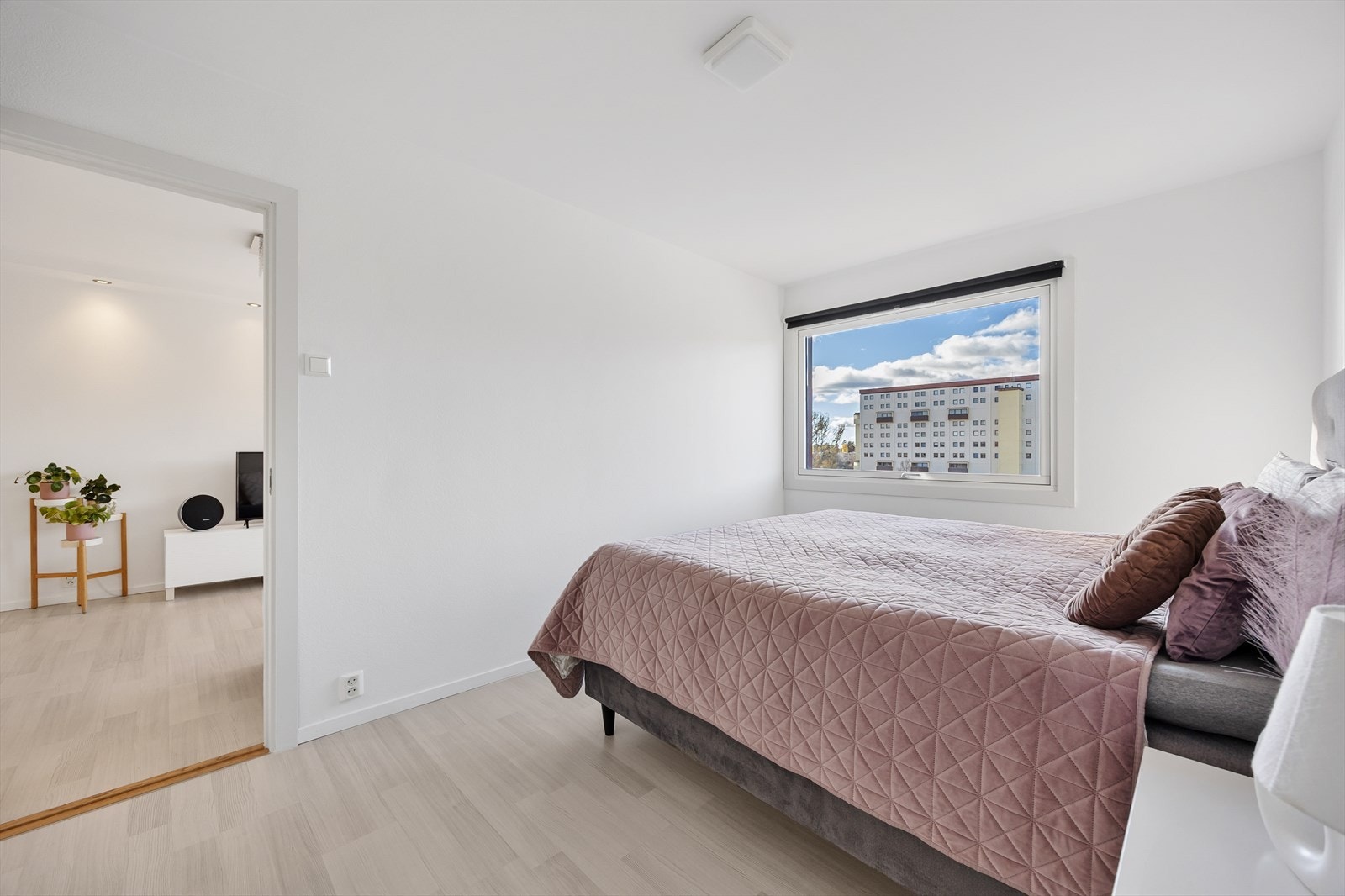 Vinduer fra 2017 bidrar til god isolasjon og et behagelig inneklima Galleribilde