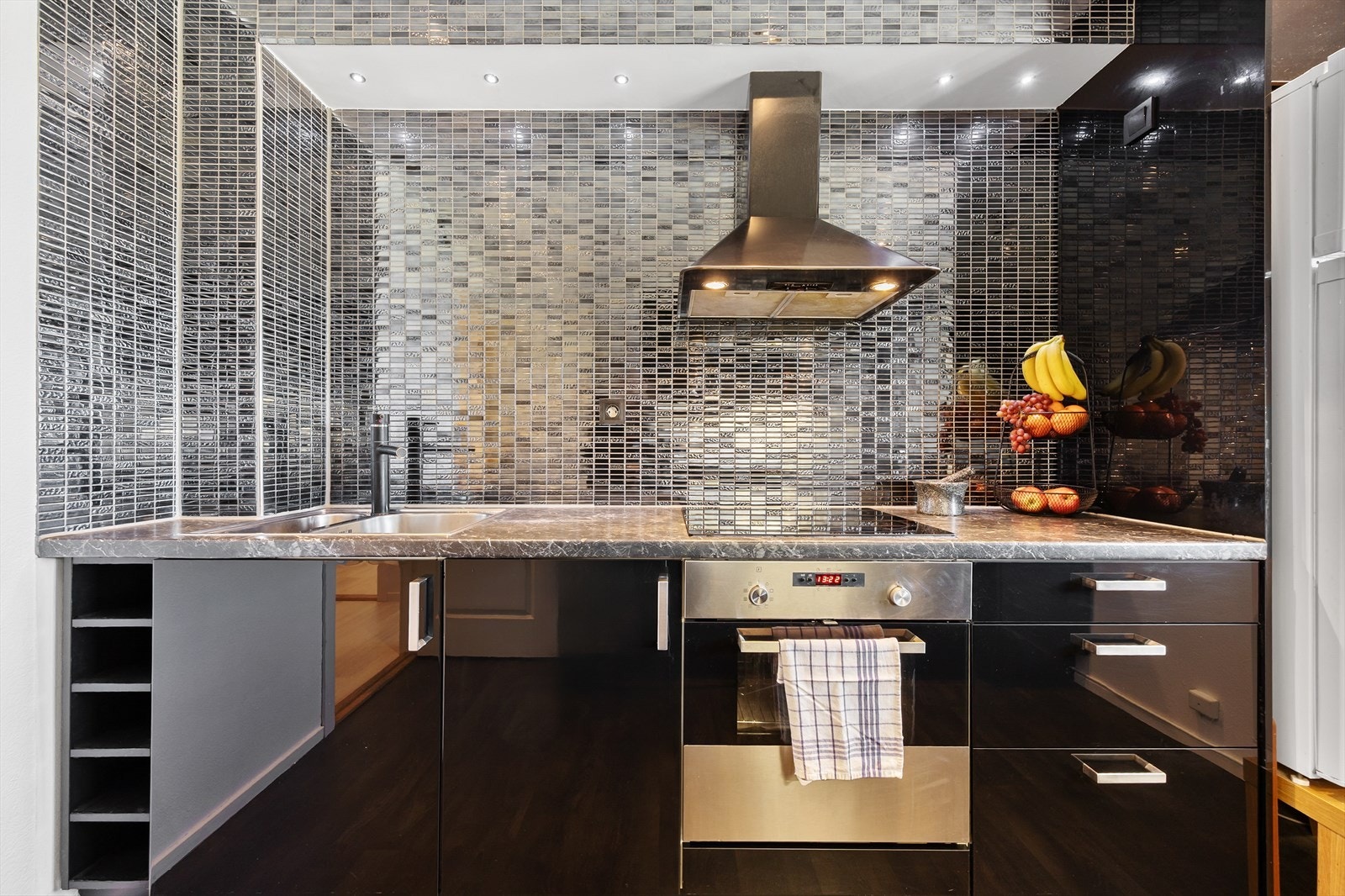 Integrert platetopp, stekeovn og micro gjør hverdagen enkel og effektiv Galleribilde