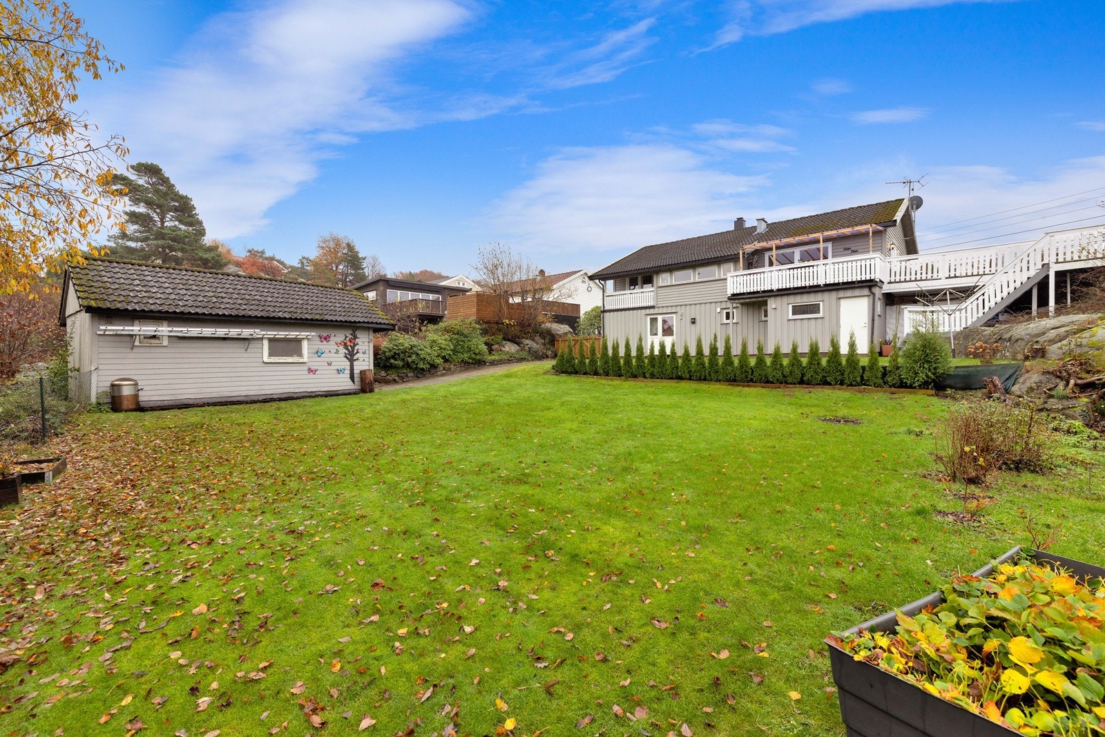 Tilhørende hage Galleribilde