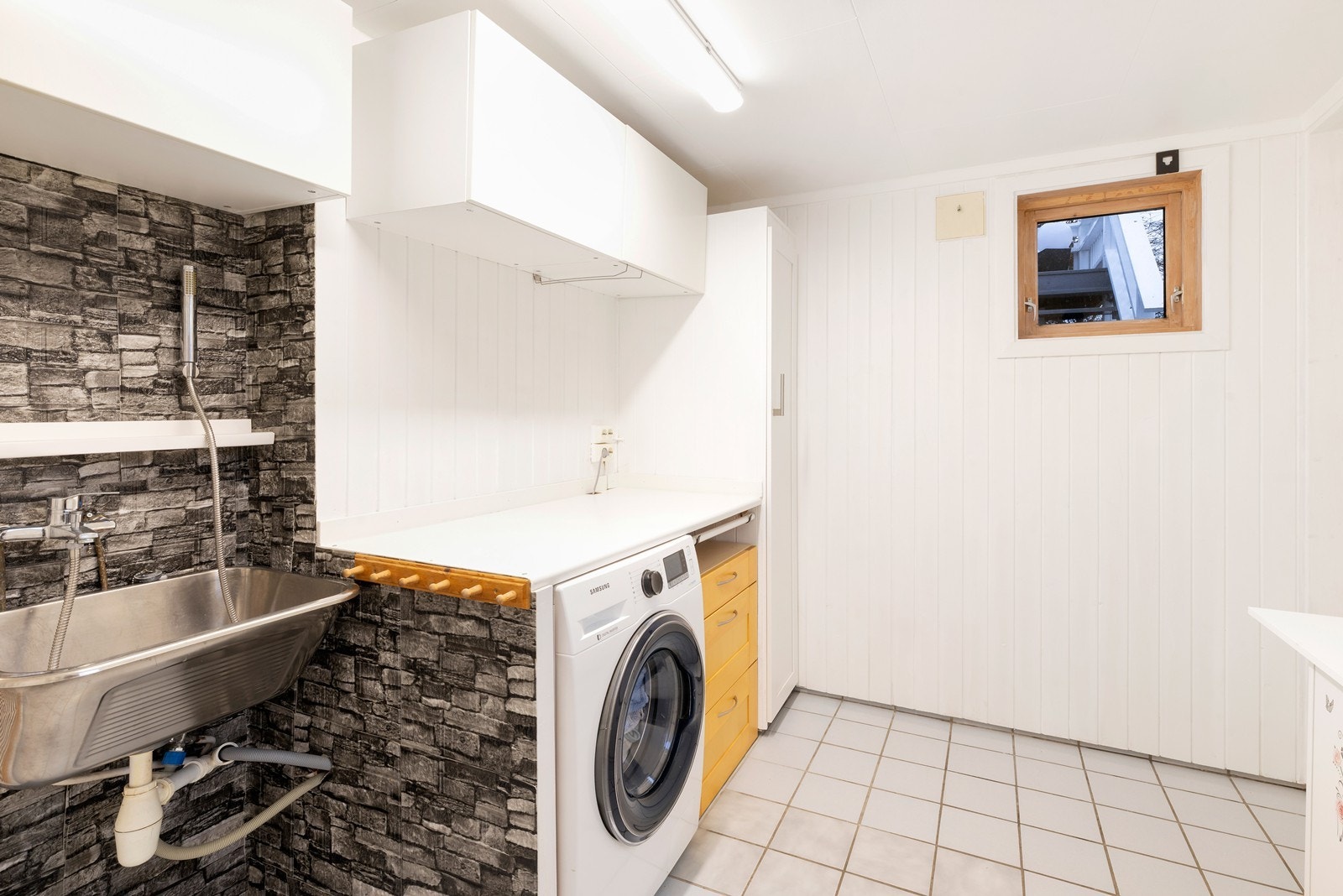 Vaskerom Galleribilde