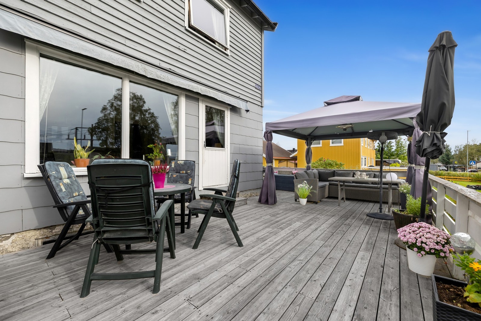 Stor og solrik terrasse på hele 37 kvm. Galleribilde