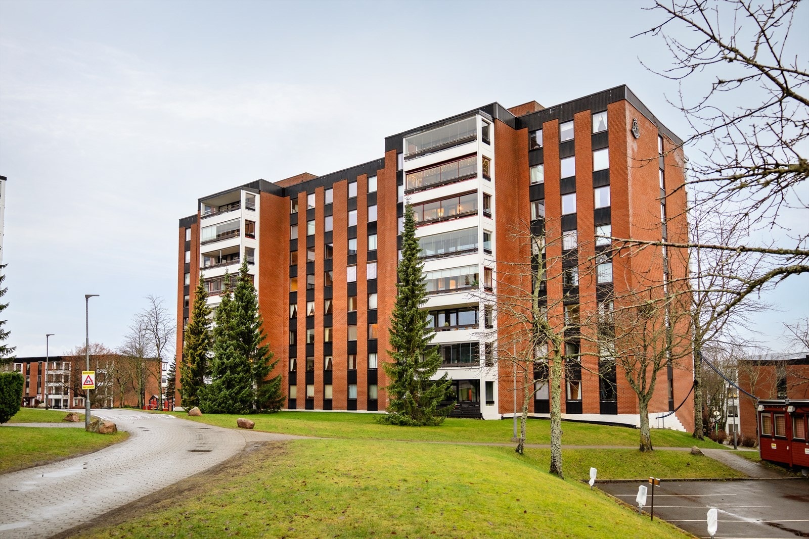 Orebakkene er et populært borettslag grunnet sine store, bilfrie og grønne fellesarealer Galleribilde