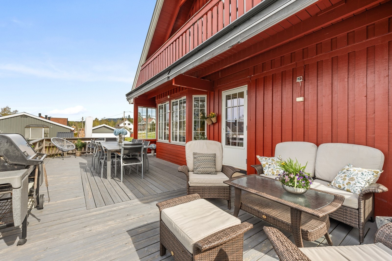 Her er det både plass til møbler, grill og mye mer. Galleribilde