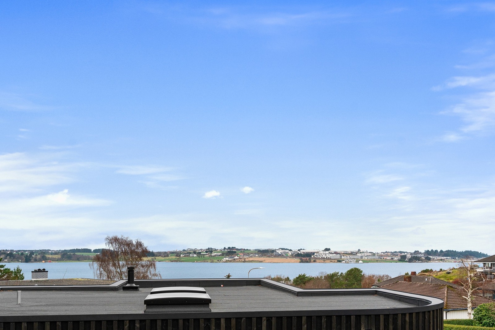 Utsikt fra hovedetasjen. Galleribilde