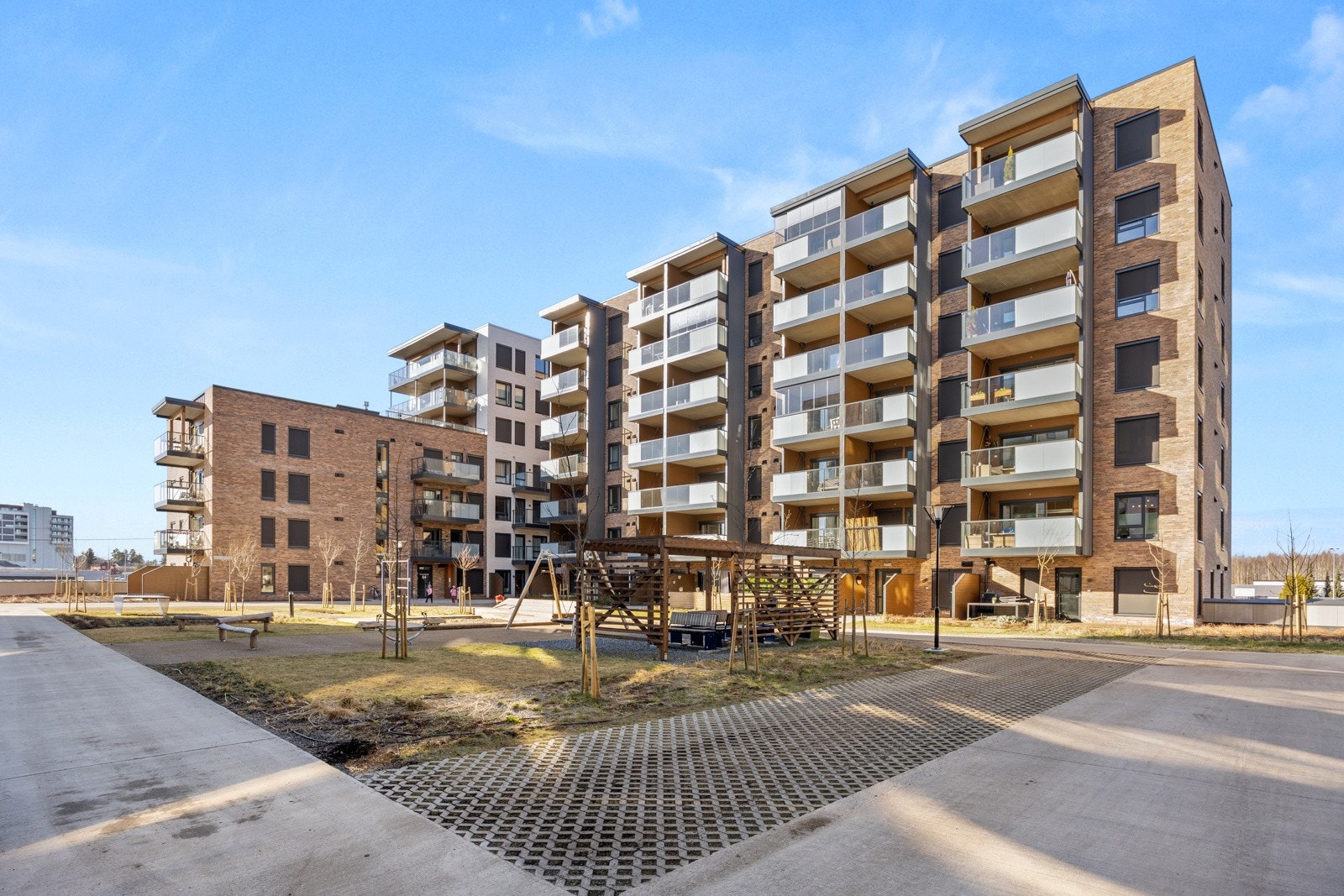 Dampsaga allé 86 har en meget sentral beliggenhet i Jessheim sentrum. Galleribilde