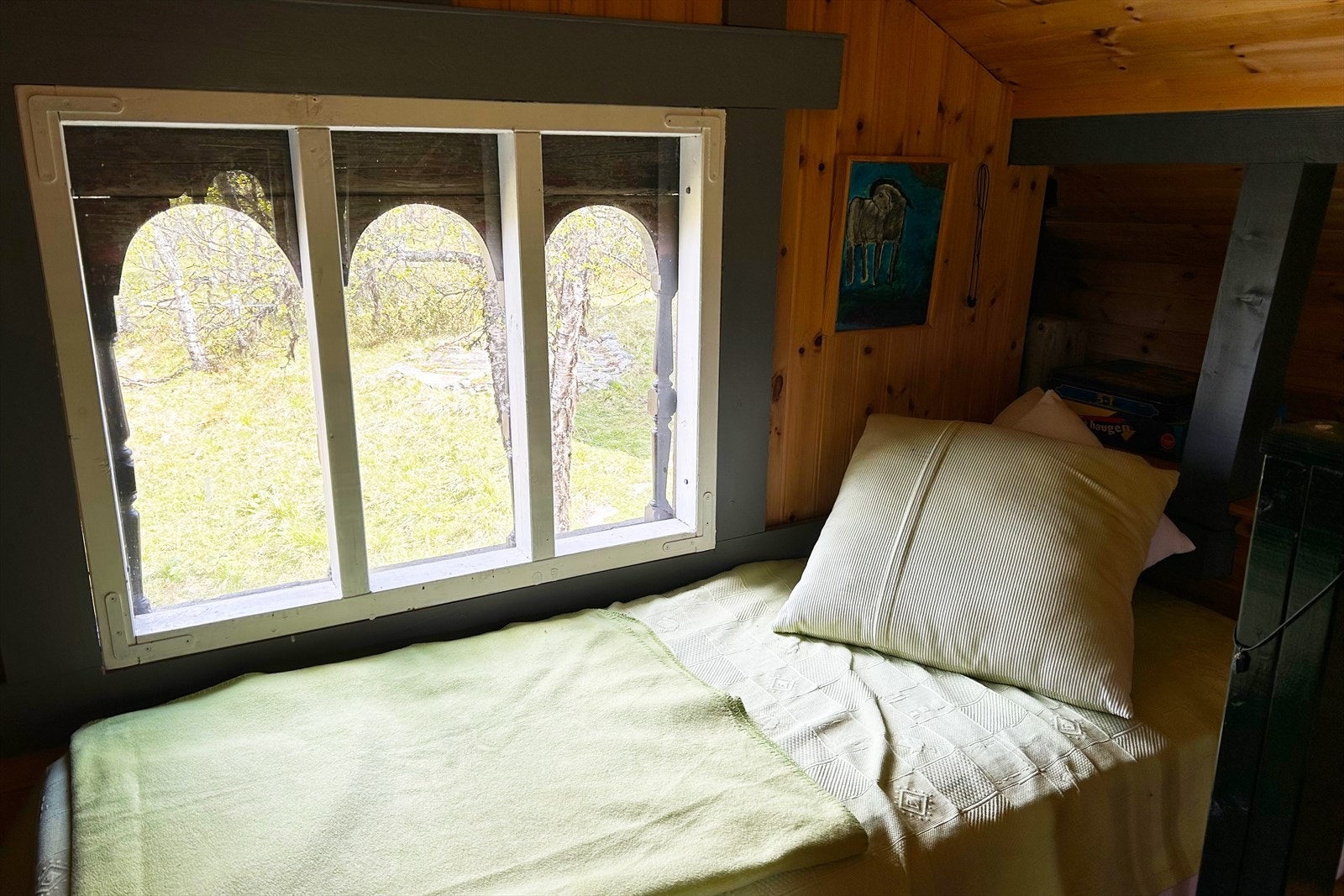 Mulighet for en soveplass på loftet i uthuset Galleribilde