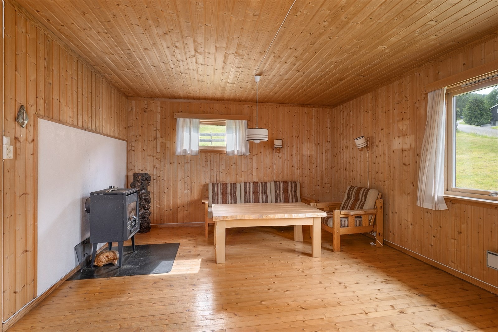 Flere rom som kan benyttes til stue/oppholdsrom. Galleribilde