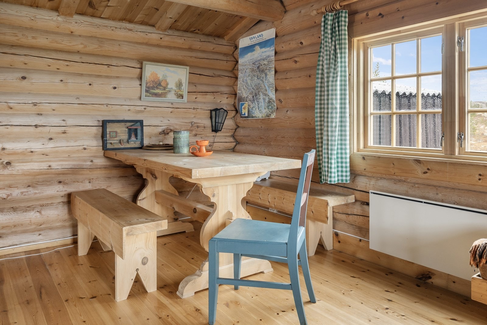 God plass til spisegruppe. Galleribilde