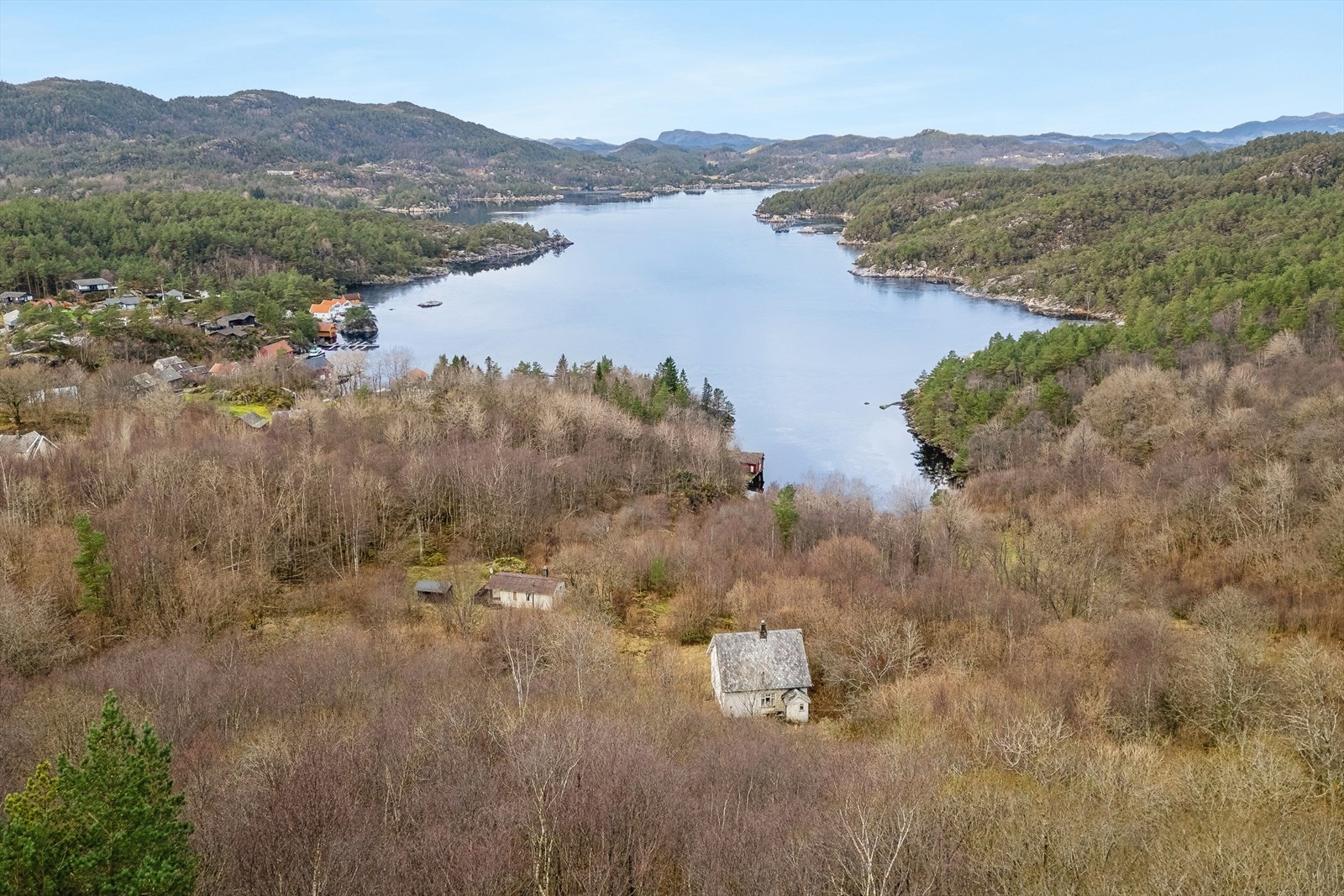 Stedet er ideelt for gode naturopplevelser, aktiviteter, fiske eller avslapping. Galleribilde