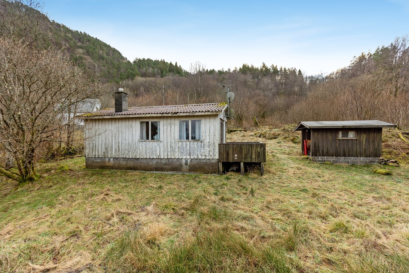 Fritidsboligen går over ett plan. Internt bruksareal på 35 kvm. Galleribilde