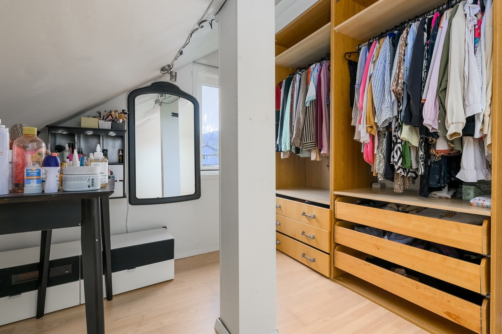 2etg Soverom2 02 Galleribilde