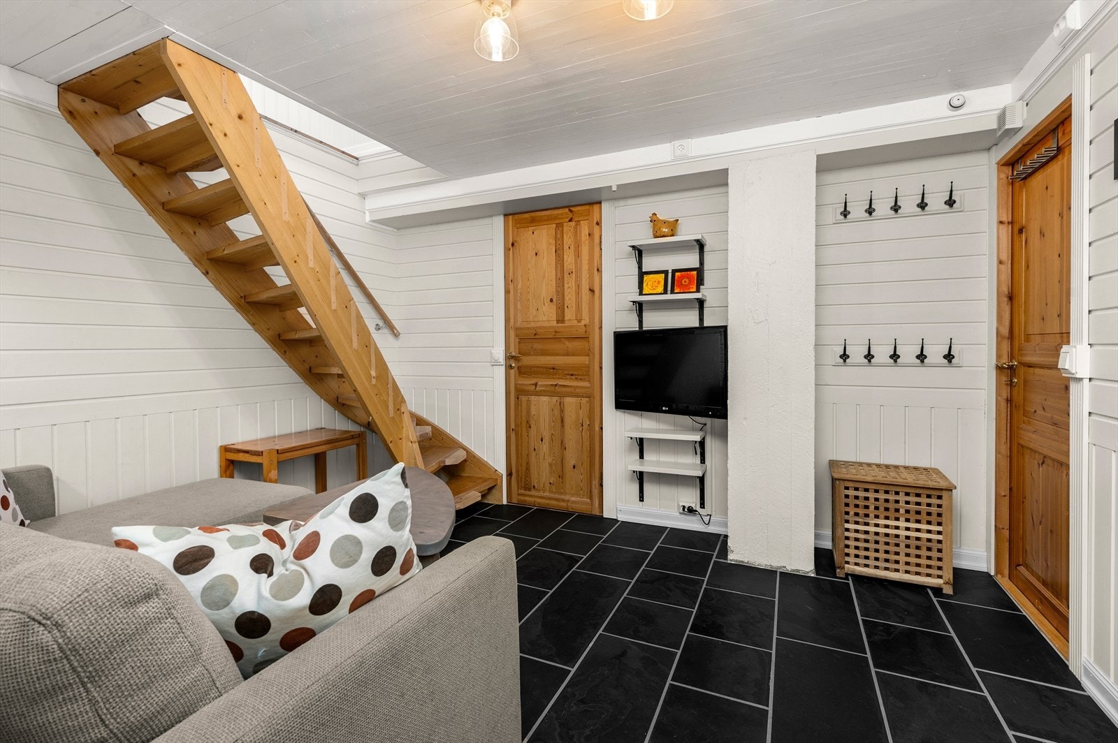 Leiligheten varmes opp med elektrisk oppvarming. Galleribilde