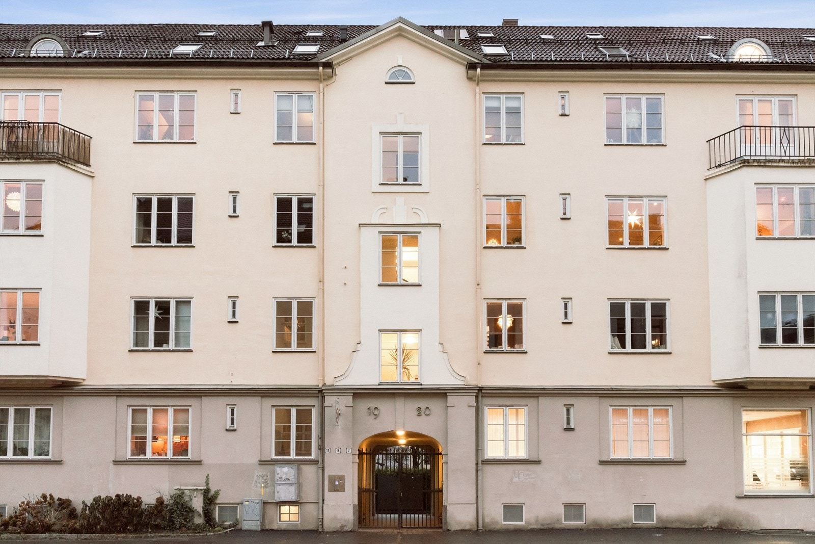 Fasade / Inngang Galleribilde