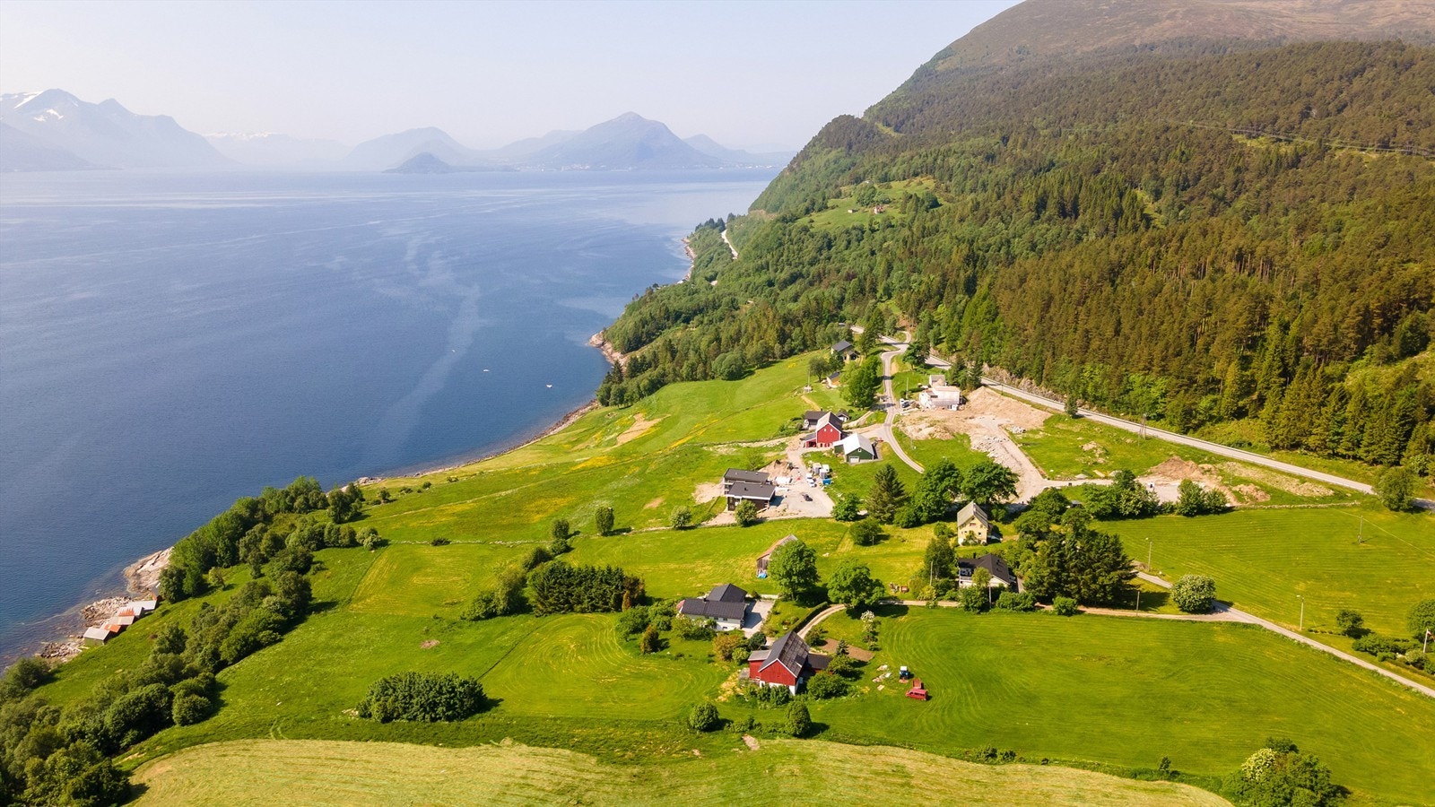 Ca 5 km til Sulesund fergekai Galleribilde