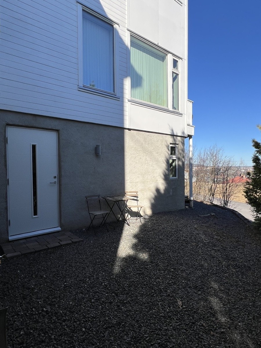 Uteplass tilhørende leiligheten Galleribilde