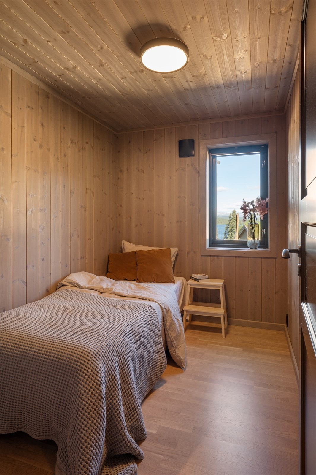 Soverom nr 5. Galleribilde