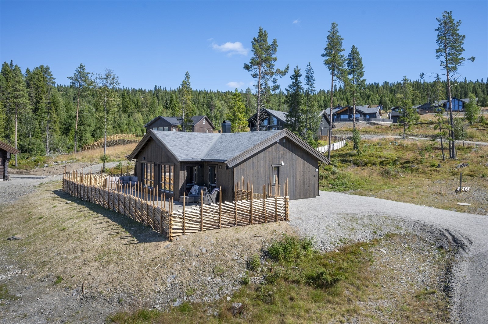 Tiltalende og moderne hytte - bygd i 2023. Galleribilde