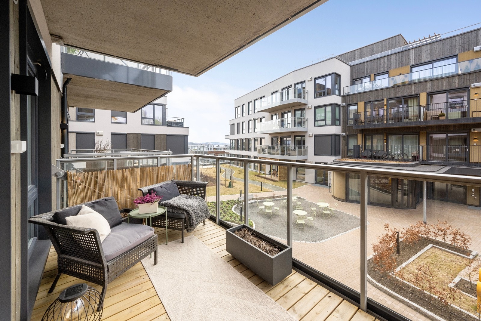 Koselig og fin terrasse. Galleribilde