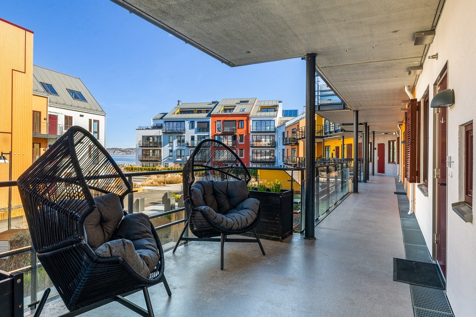 Egen uteplass på svalgangen Galleribilde