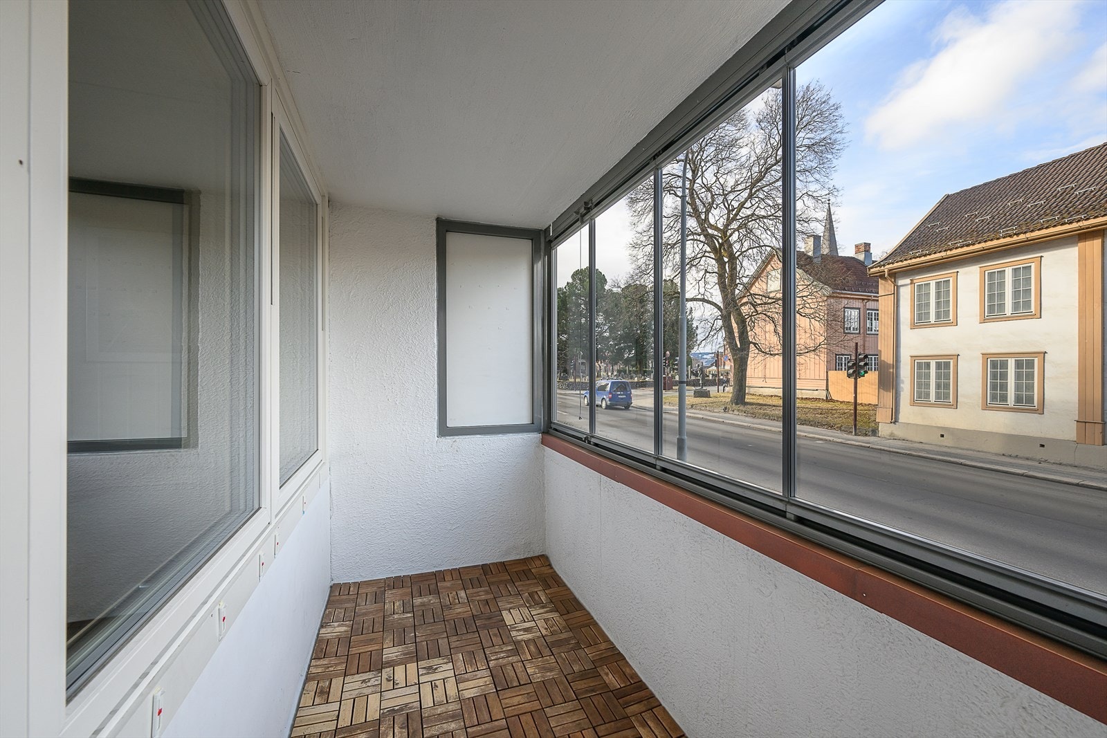 Balkongen er på ca. 5 m2. Galleribilde