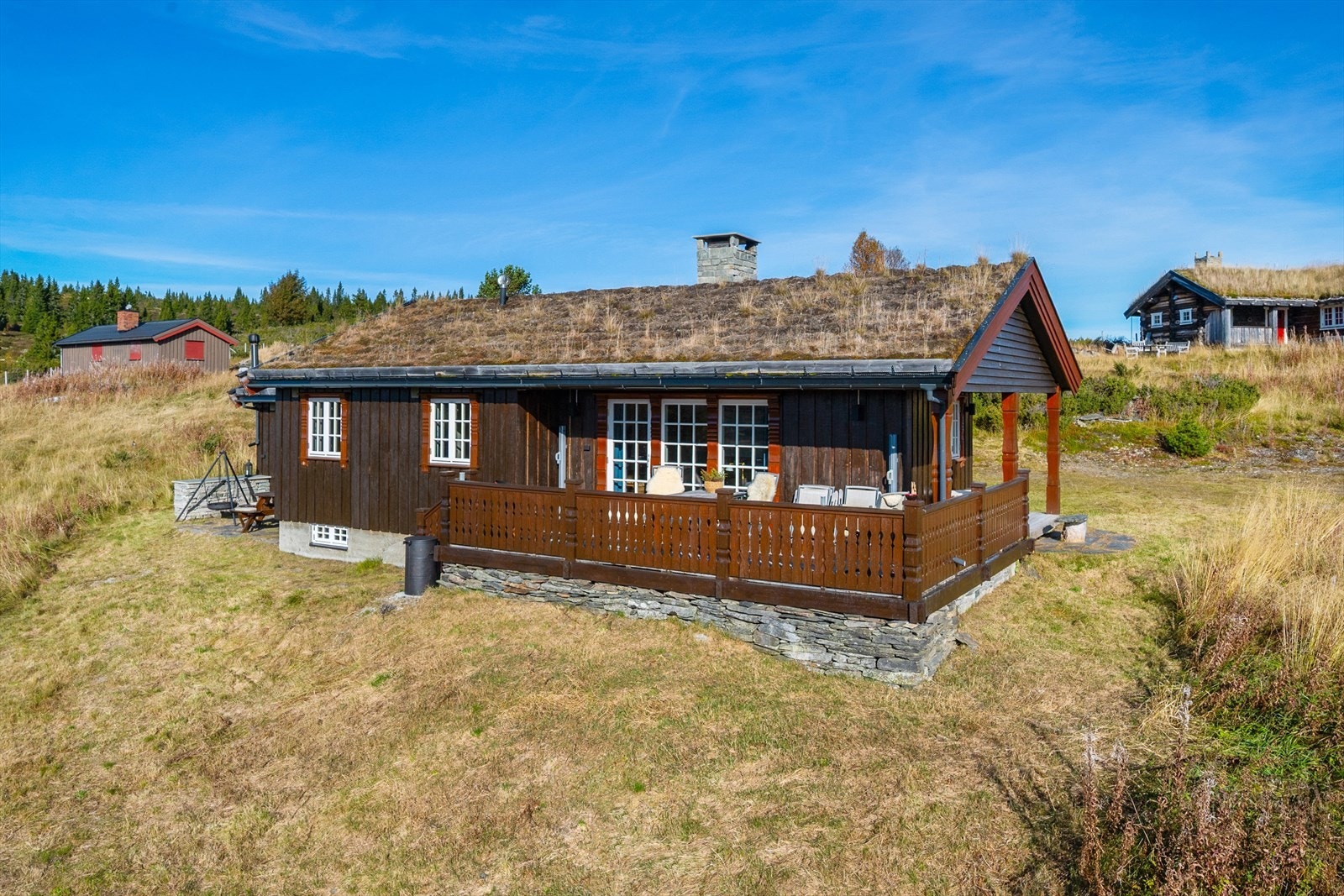 Søre-Lia Seterveg 479 er en velholdt hytte med flott beliggenhet på Vendalen! Galleribilde