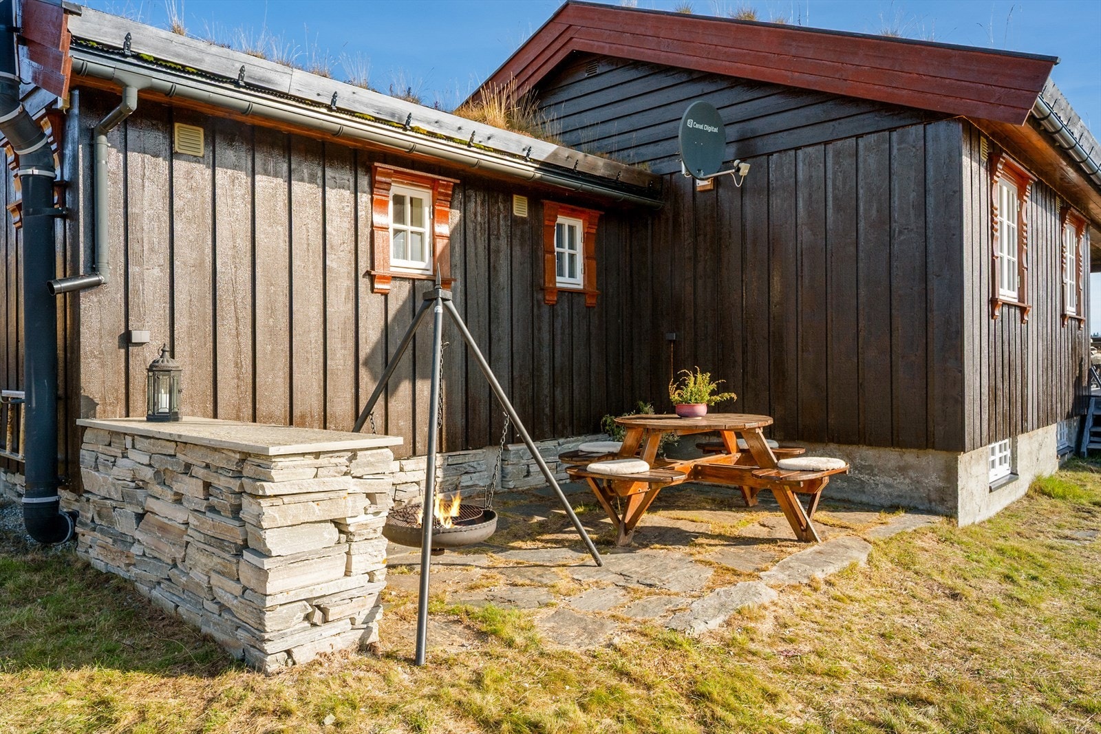 Her er det anlagt en hyggelig "grillplass". Galleribilde