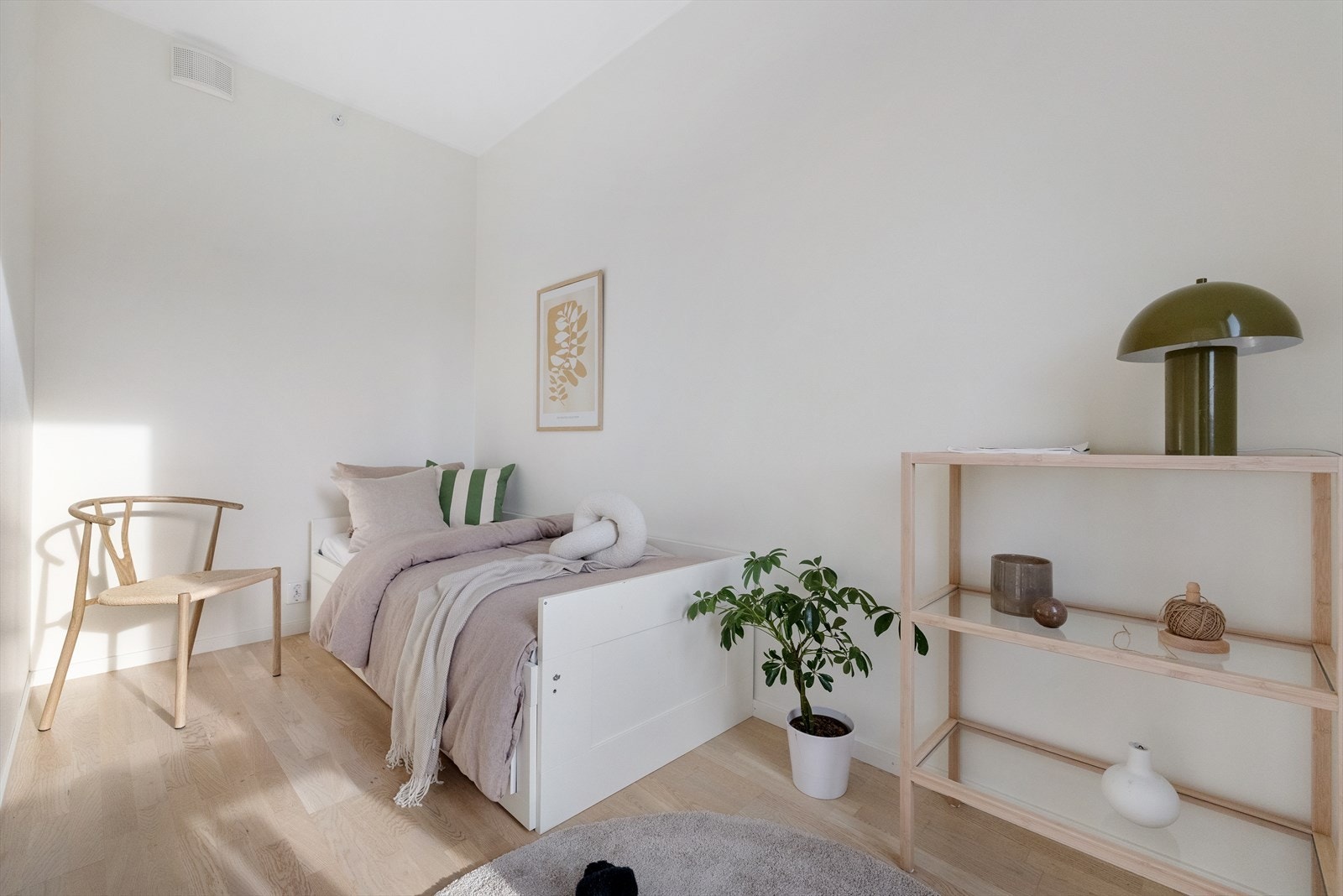 Soverommet i andre etasje er på ca 7 kvm. Galleribilde