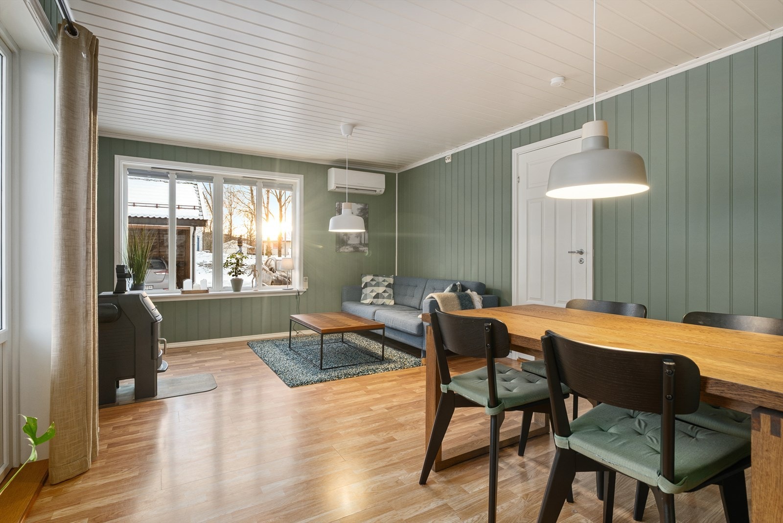 Pen stue med innbydende fargevalg Galleribilde