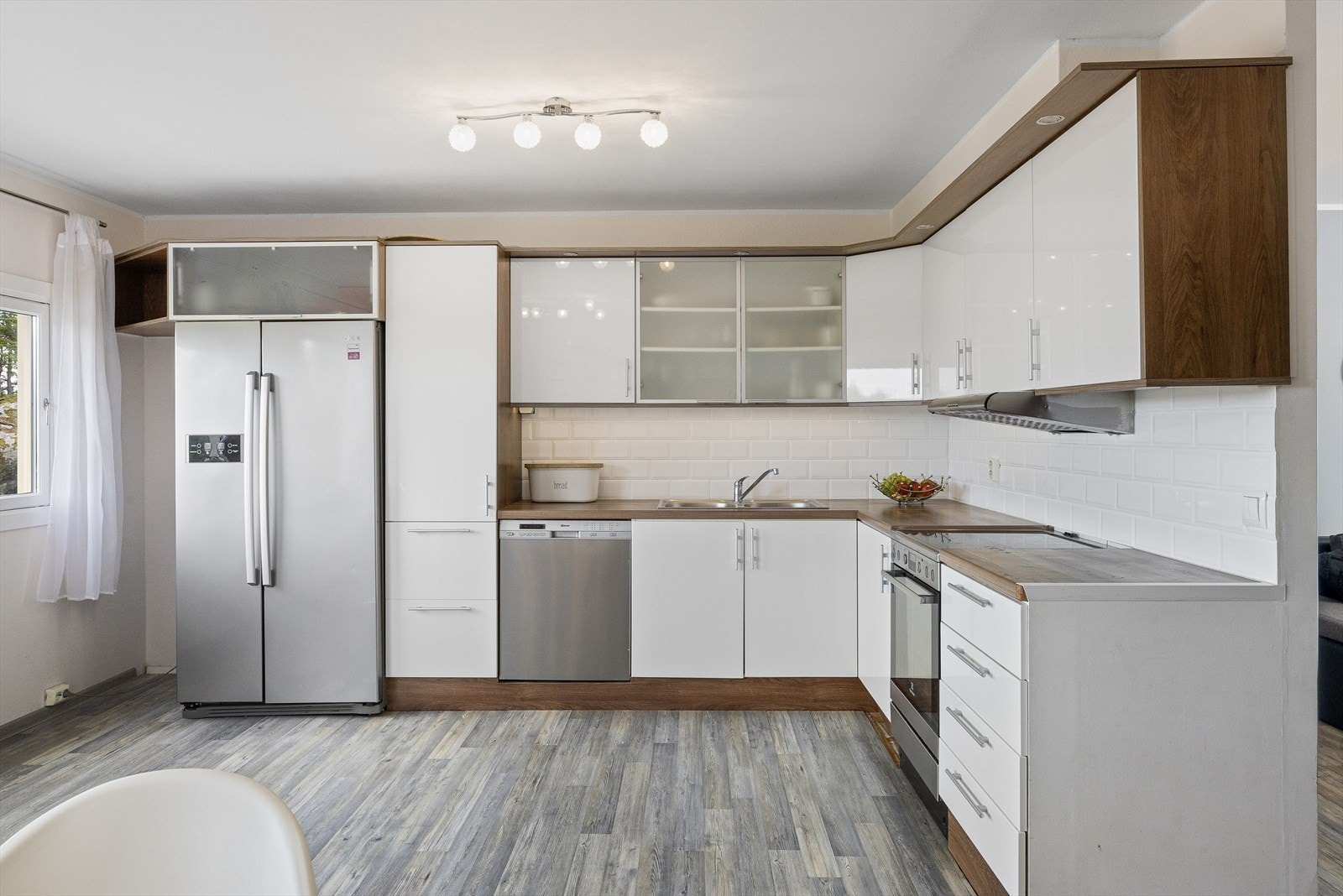 Hvitevarer kan medfølge i handelen. Galleribilde