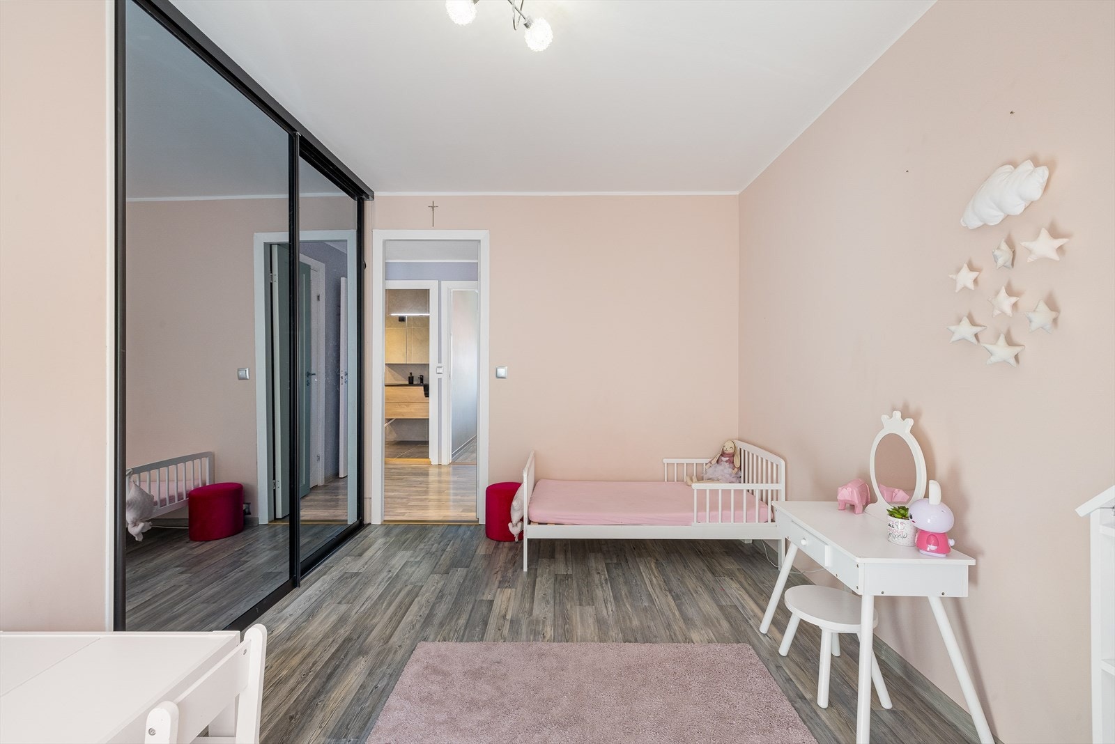 Leiligheten er innredet med tre delikate soverom. Galleribilde