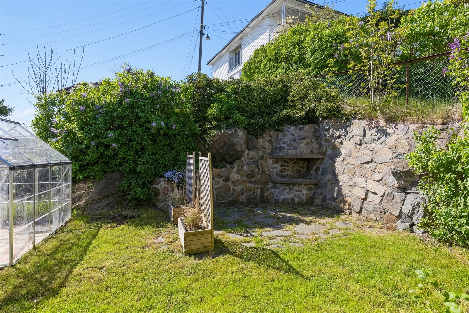 Herlige uteplasser i egen hage Galleribilde