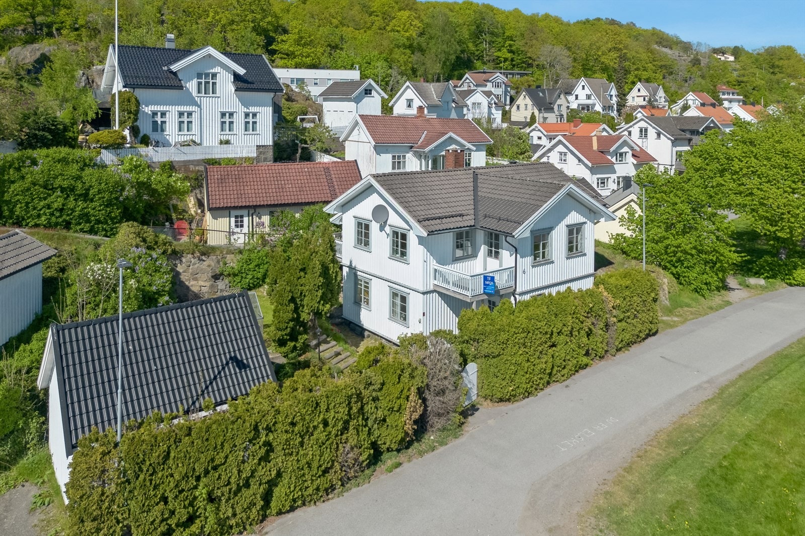 2 stk. parkeringsplasser på egen grunn Galleribilde