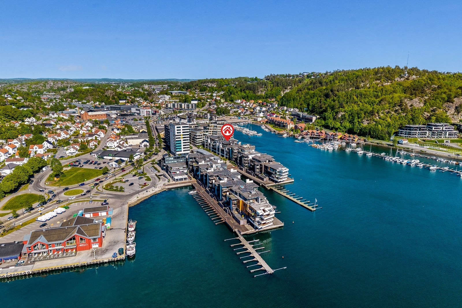 Drømmer du om å våkne til lyden av bølgeskvulp og utsikt mot horisonten - samtidig som du bor midt i byen? Da er Kilen Brygge det perfekte stedet for deg. Galleribilde